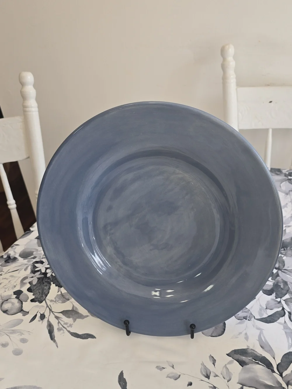 Vintage Pottery Barn Set Of 2 Sausalito Blue Dinner Plates Chargers 12